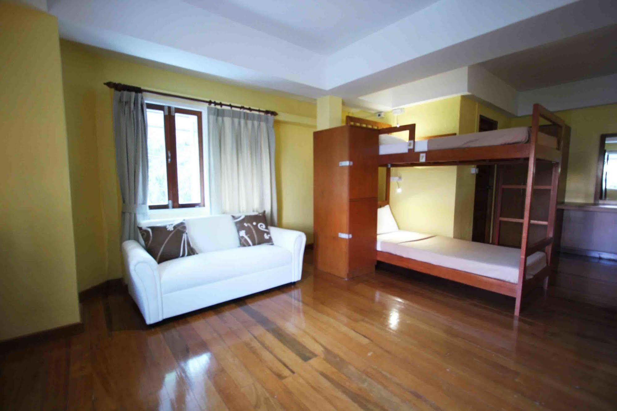 Chanchala Cafe & Hostel Huahin Kültér fotó